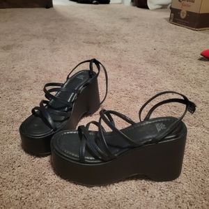 Wild Fable Black Platform Strappy Sandles